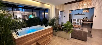 Increible Casa con Jacuzzi en Poblado-lleras