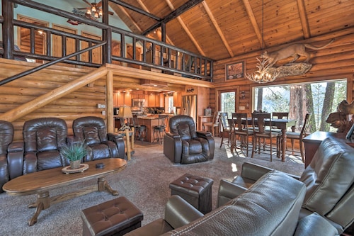 Cascade Cabin w/ Mountain View & River Access