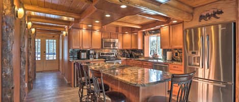 House (3 Bedrooms) | Interior