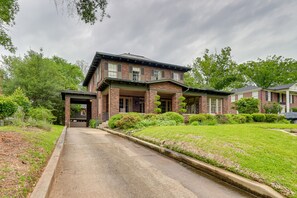 Exterior - Cozy Shreveport Vacation Rental: 4 Mi to Downtown! (Shreveport)