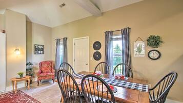 House (1 Bedroom) | Interior