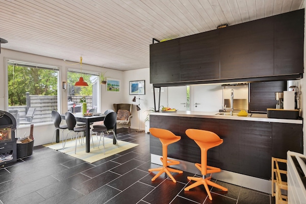 Réfrigérateur, plaque de cuisson, lave-vaisselle, cafetiÚre/bouilloire