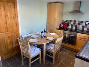 Cottage | Dining - 3 Bedroom Cottage, Sleeps 5 Village Location (Scarborough)