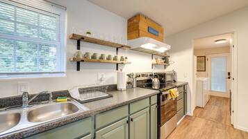 ู
ูุฒู (3 Bedrooms) | ุงูู
ูุดุฃุฉ ู
ู ุงูุฏุงุฎู