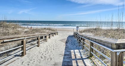 Coastal Hideaway ~ 1/2 Mi to Beach + Boardwalk!