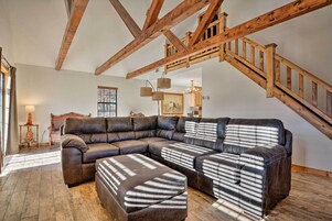 House (3 Bedrooms) | Interior