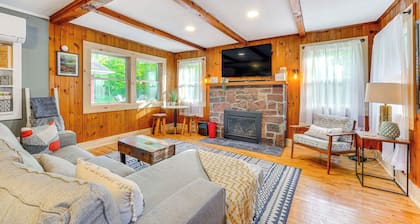 Pet-friendly Wilmington Retreat w/ Hot Tub!