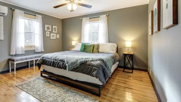 House (2 Bedrooms) | Interior