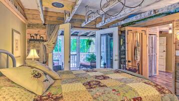 Cottage (2 Bedrooms) | Interior