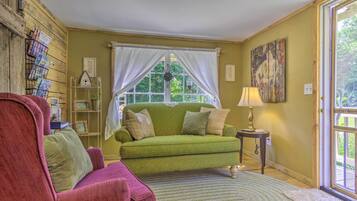 Cottage (2 Bedrooms) | Bahagian dalam