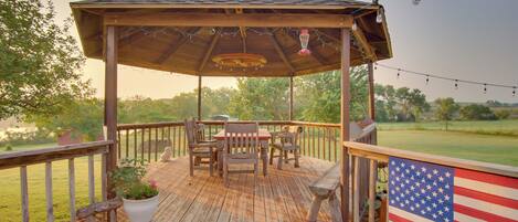 House (6 Bedrooms) | Front of property