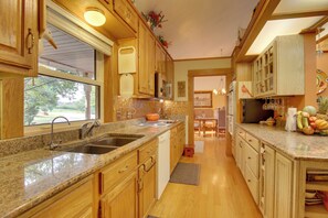 House (6 Bedrooms) | Interior - Red Bluff Inn & Retreat w/ Entire Ranch on Lake! (Leedey)