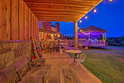 Red Bluff Inn & Retreat w/ Entire Ranch on Lake!