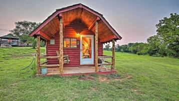 House (6 Bedrooms) | Interior