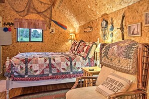 House (6 Bedrooms) | Interior - Red Bluff Inn & Retreat w/ Entire Ranch on Lake! (Leedey)