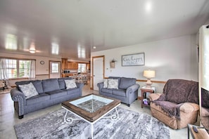 Interior - Peaceful Bird in Hand Home w/ Farmland Views! (Bird In Hand)