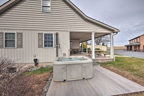 House (3 Bedrooms) | Interior - Peaceful Bird in Hand Home w/ Farmland Views! (Bird In Hand)