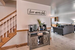 House (3 Bedrooms) | Interior - Peaceful Bird in Hand Home w/ Farmland Views! (Bird In Hand)