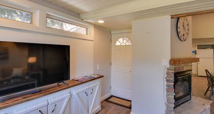 Peaceful Lake San Cristobal Cabin: Canoes Provided