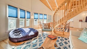 Living area - Coastal Bethany Beach Home: Walk to Beach! (Bethany Beach)