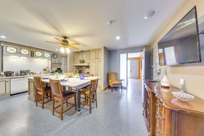 Villa (5 Bedrooms) | Interior