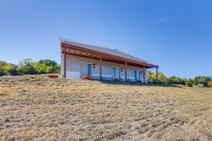 Villa (5 Bedrooms) | Interior - 'the Vista' Retreat ~ 30 Mi to Kansas City! (Tonganoxie)