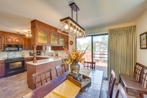 Charming Leola Home: 10 Mi to Downtown Lancaster!