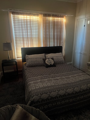 2 bedrooms, WiFi, bed sheets