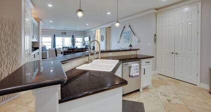 Lake Conroe Waterfront Home: Patio & Shared Pool!