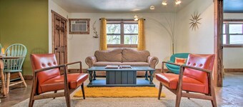 Chic Retro Retreat in Choteau: Walk to Dtwn!