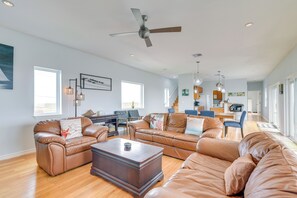 House (2 Bedrooms) | Interior