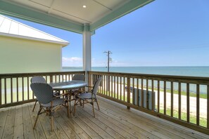 Property grounds - Seven Palms 3 Bedroom Home by RedAwning (Fulton)