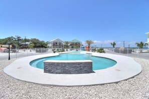 House, 3 Bedrooms | Pool
