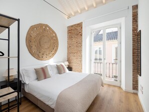 2 habitaciones, tabla de planchar con plancha y wifi gratis 