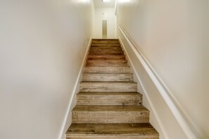 Interior - Sunny California Retreat Near Knotts Berry Farm! (Long Beach)