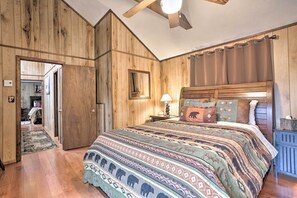 House (3 Bedrooms) | Interior - 9 Mi to Jack Frost Slopes! 'bear Den' w/ Game Room (Pocono Lake)