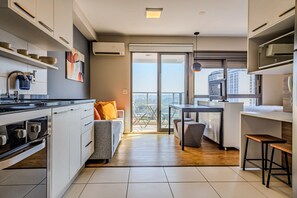 Basic Apartment | Bahagian dalam