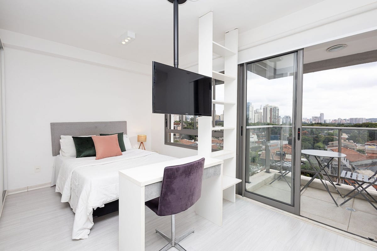 Apartamento básico | 1 dormitorio, escritorio, wifi gratis