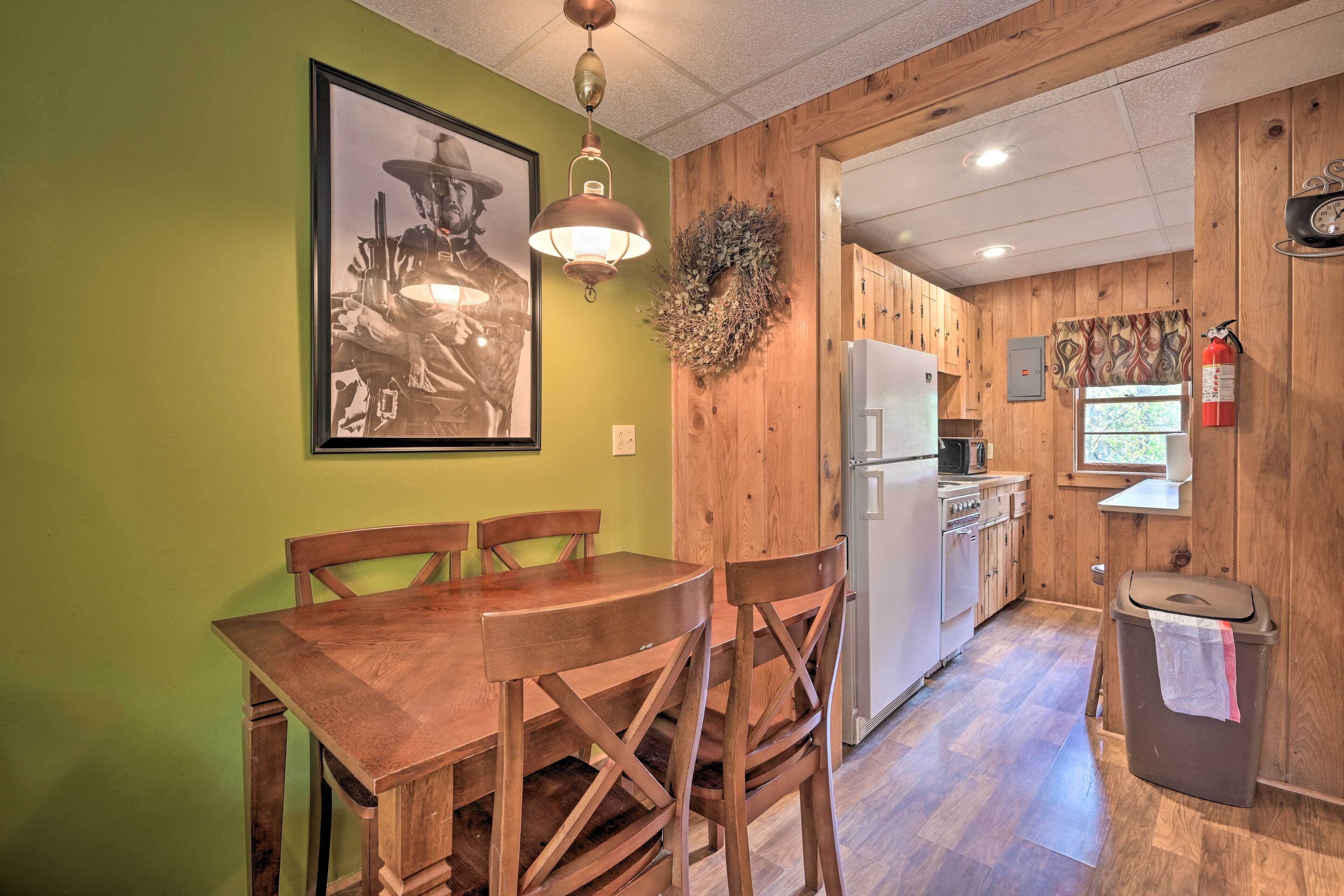 House (2 Bedrooms) | Interior