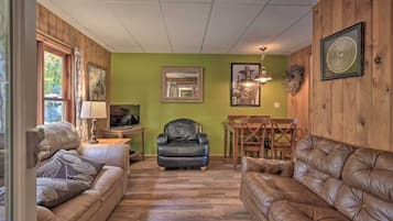 House (2 Bedrooms) | Front of property