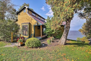 Cottage (2 Bedrooms) | Interior