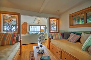 Cottage (2 Bedrooms) | Interior
