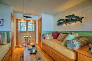Cottage (2 Bedrooms) | Interior