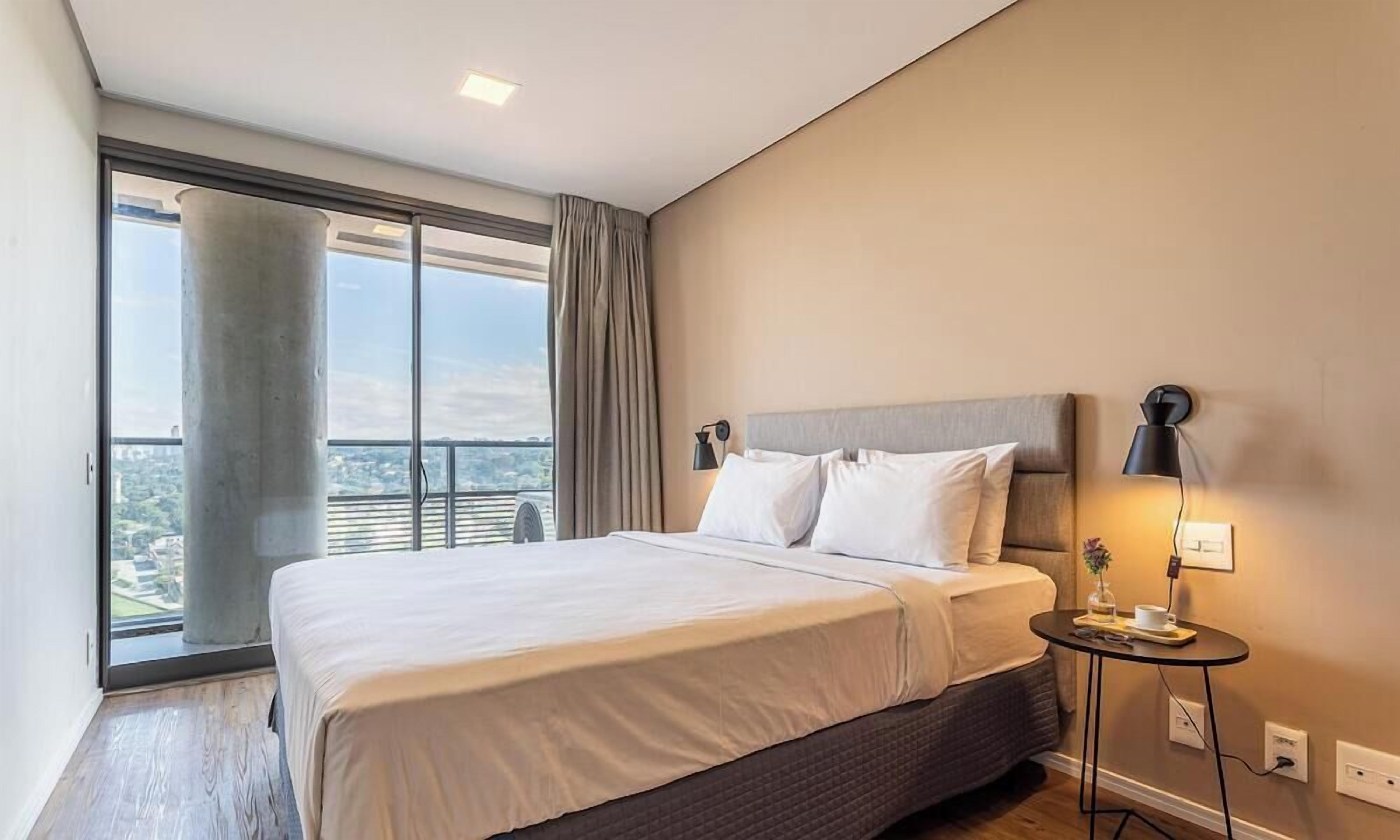 Design Apartment | Iron/ironing board, WiFi (free), bed sheets