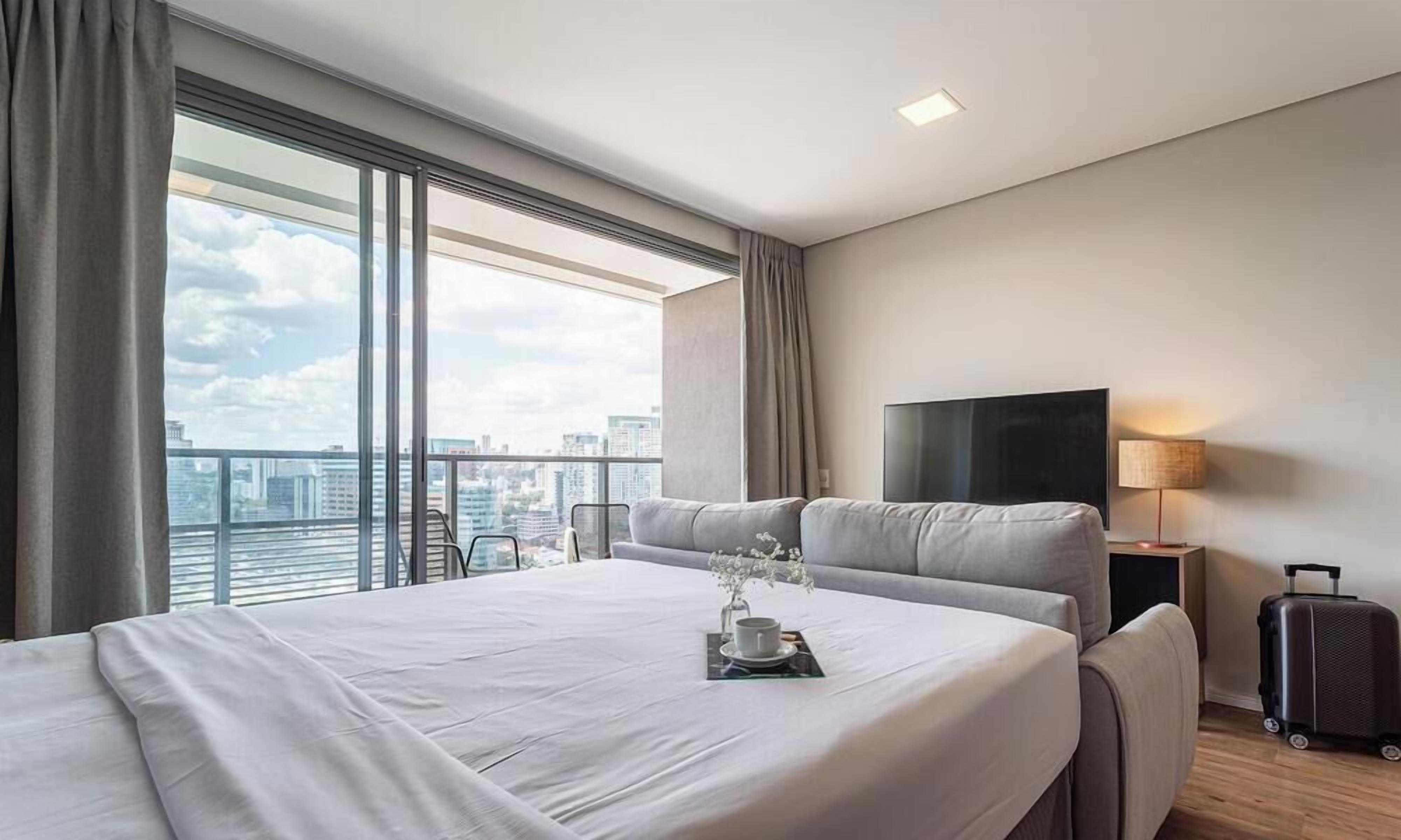 Iron/ironing board, WiFi (free), bed sheets