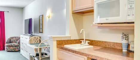 Apartment (0 Bedroom) | Interior