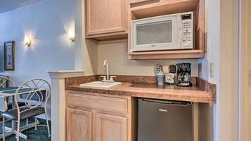 Apartment (0 Bedroom) | Interior