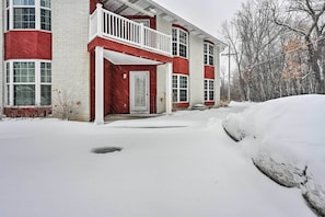 Apartment (0 Bedroom) | Interior