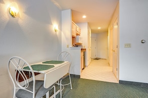 Apartment (0 Bedroom) | Interior