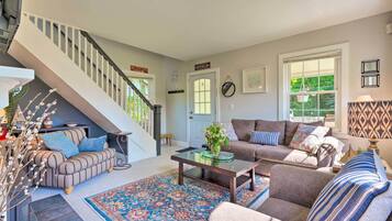 Cottage (2 Bedrooms) | Interior